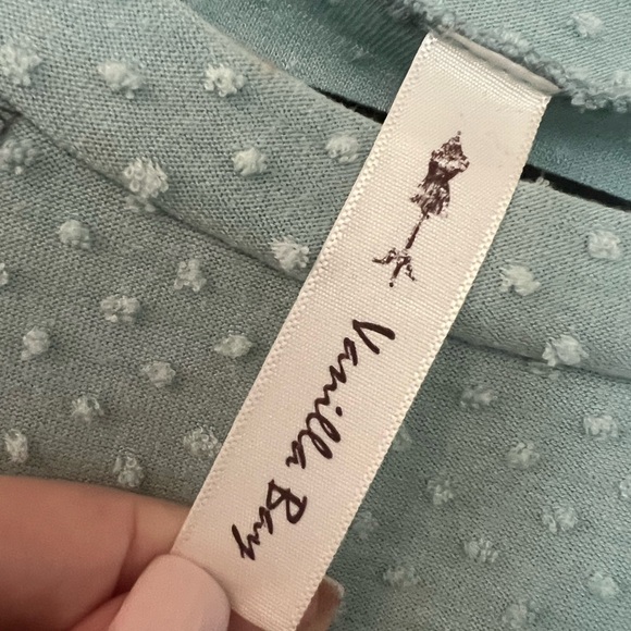 Large, seafoam green with leopard and snake, accent sleeves - Picture 3 of 3